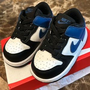 Toodler Nike dunks Box not included
